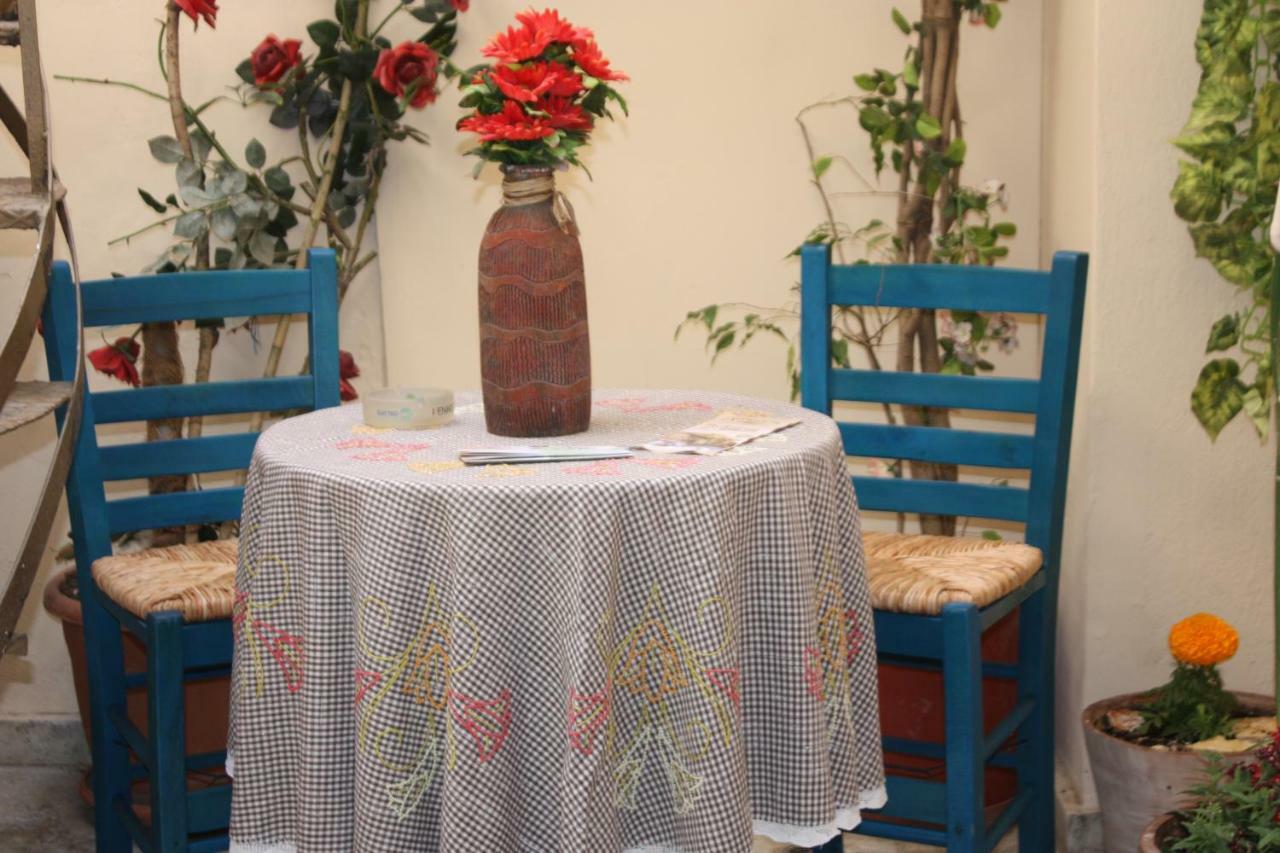 Bed and Breakfast Mmebassia Chania  Екстер'єр фото